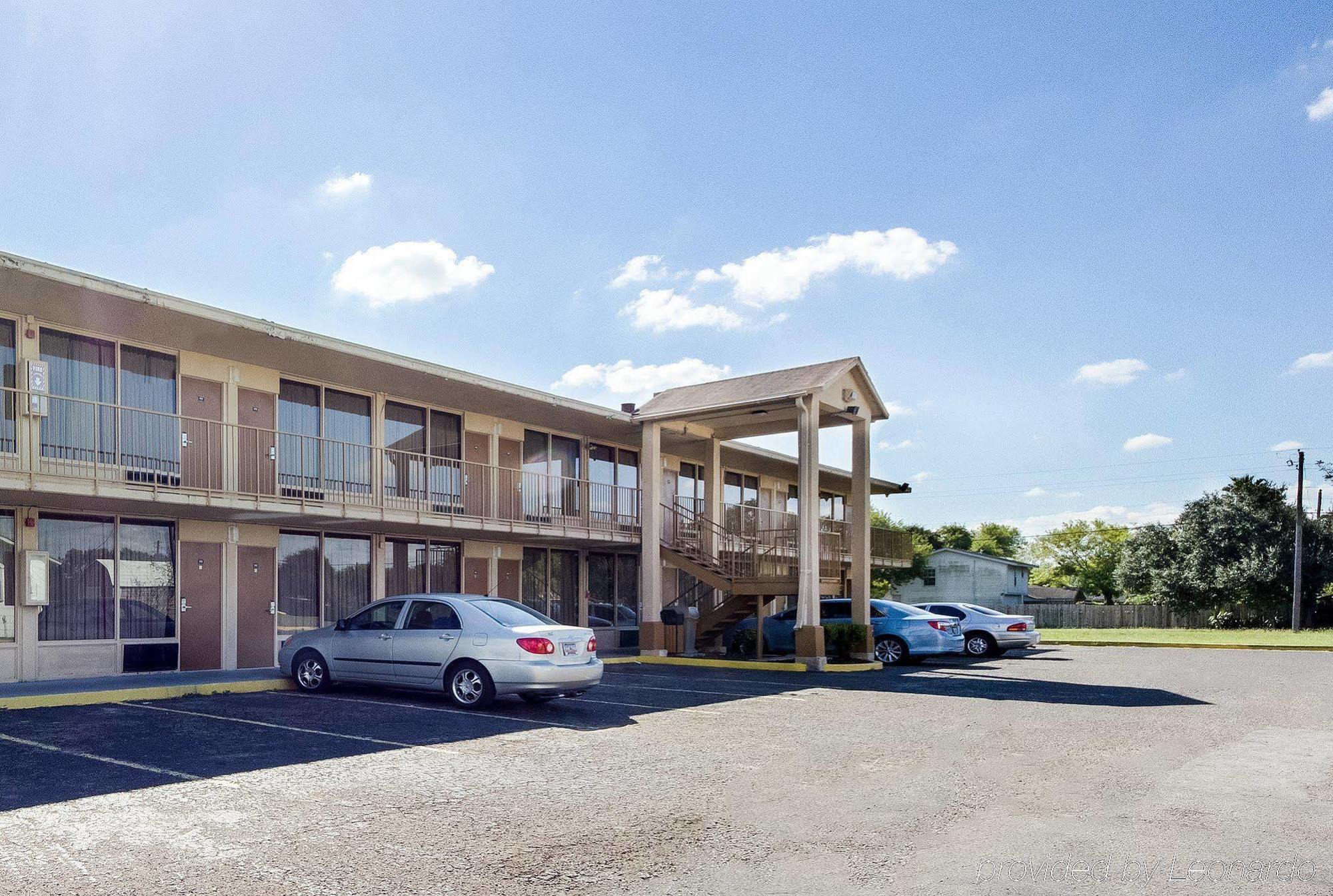 Executive Inn Kingsville Exterior foto